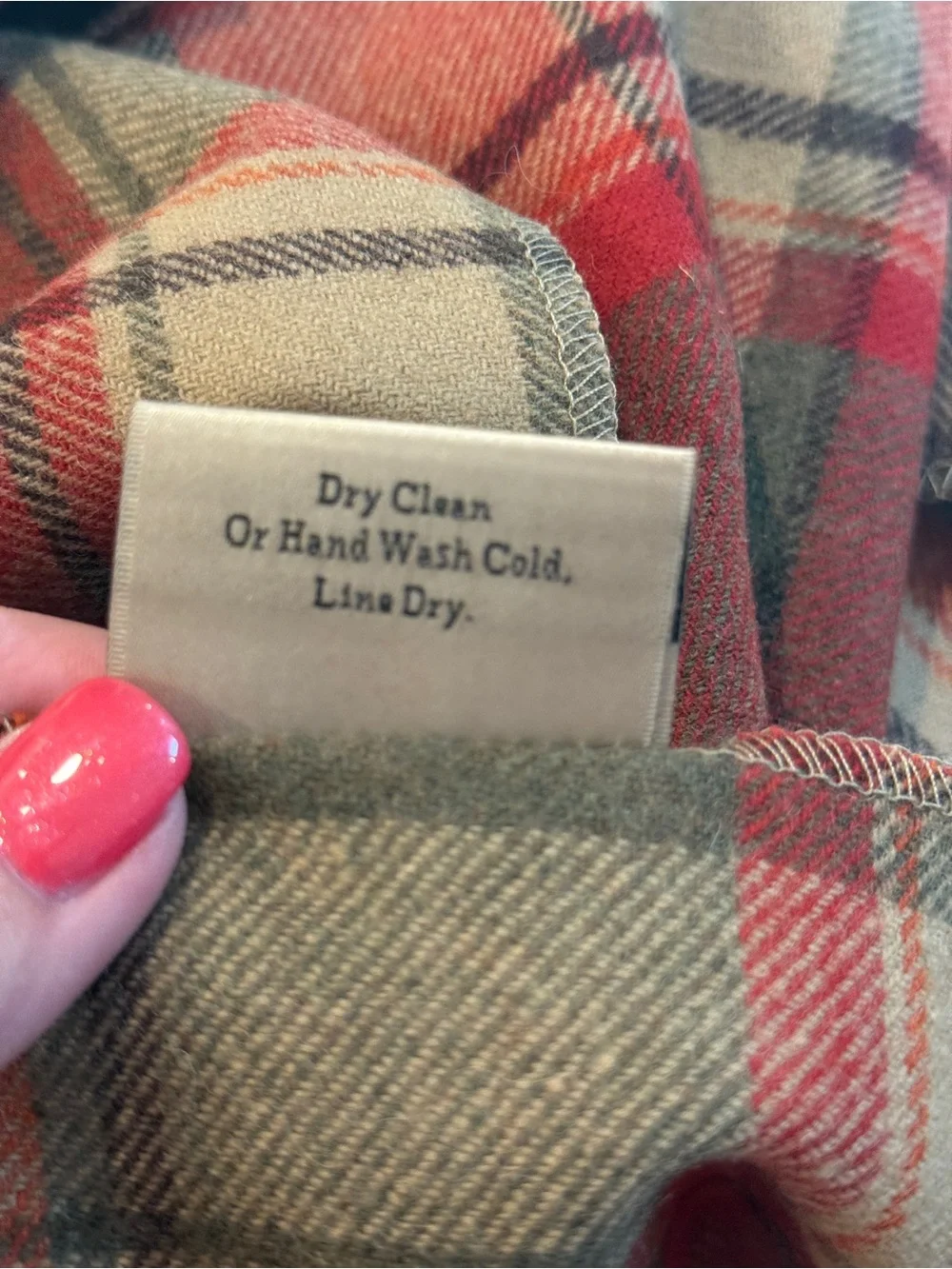 Vintage Woolrich Plaid Wool Blend Scarf Red Tan Green Tartan Fringe-Free
